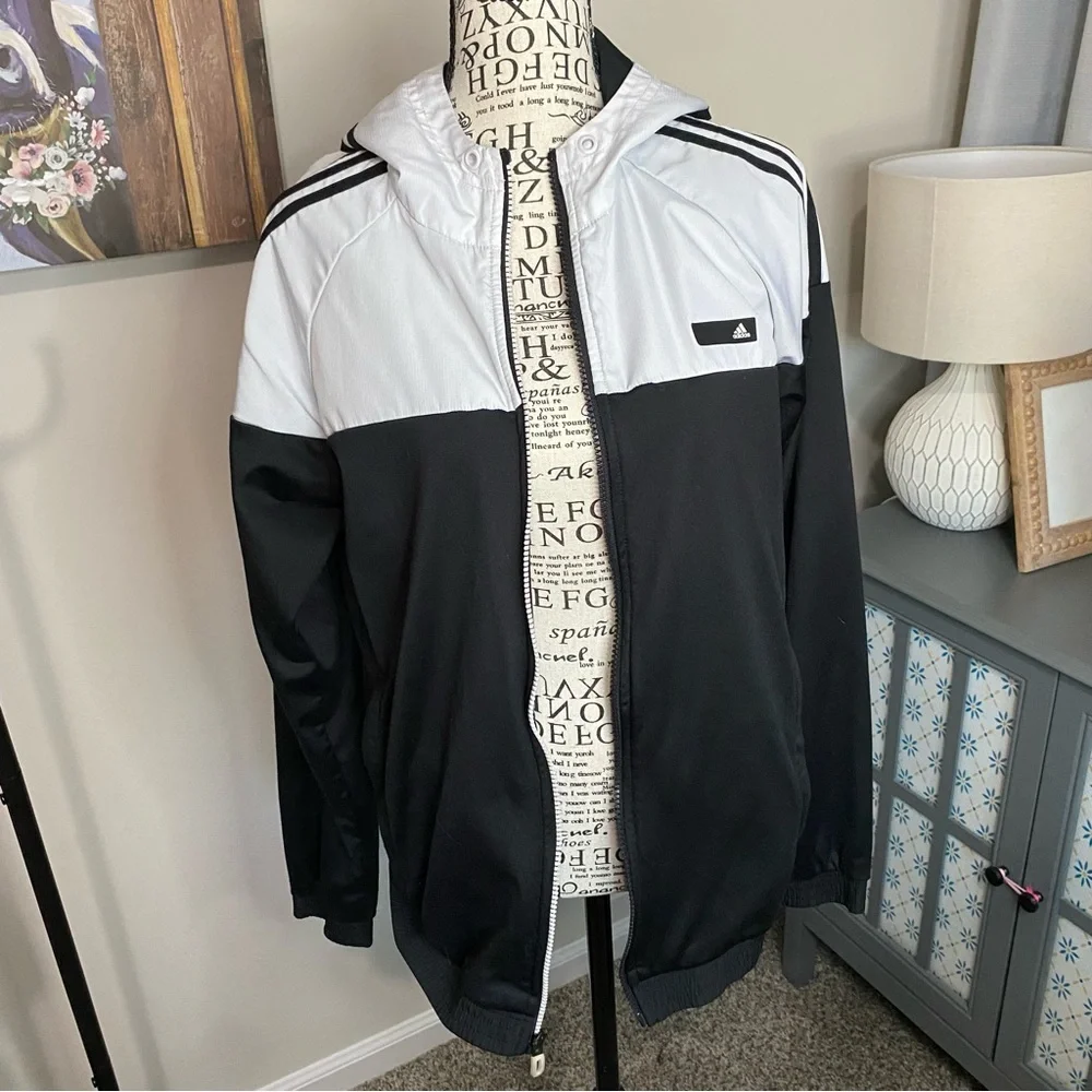 adidas classic stripe